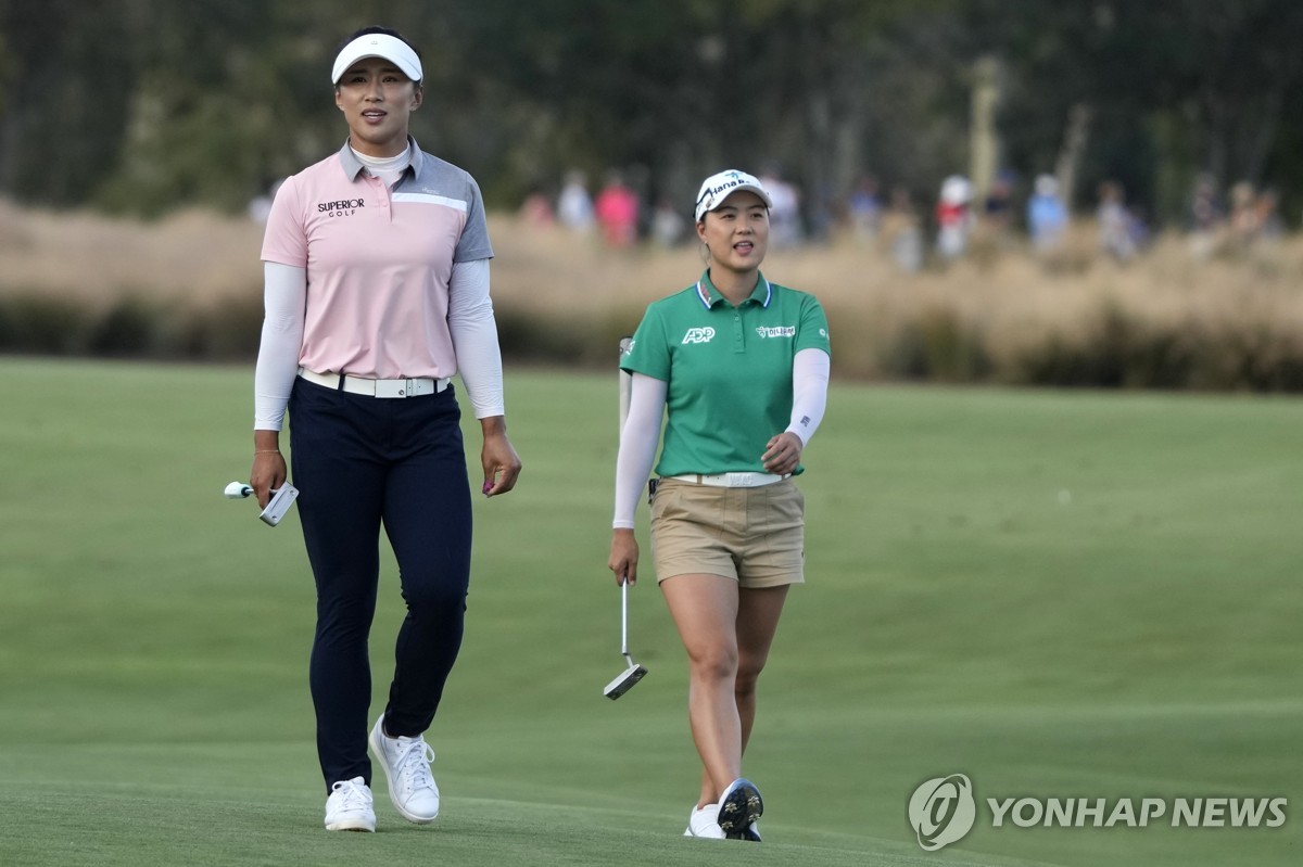 양희영, LPGA 투어챔피언십에서 하타오카와 우승 경쟁